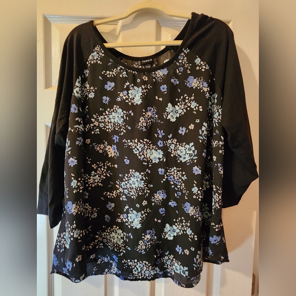 Torrid Women's Shirt
